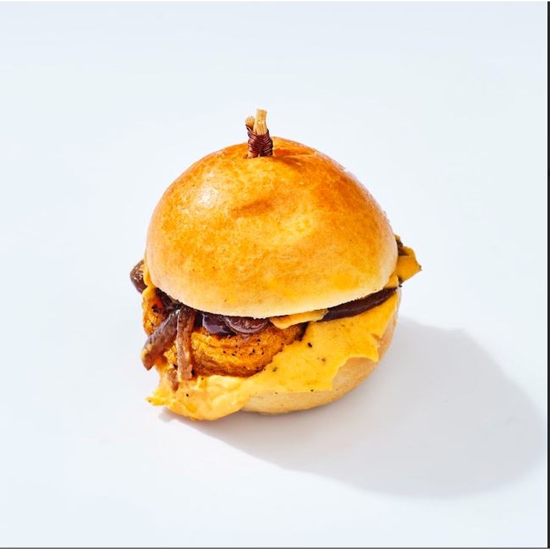 Mini burger de butternut et confit d’oignon