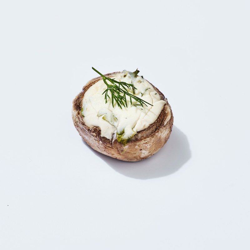 Champignon farci à la brousse et aux herbes