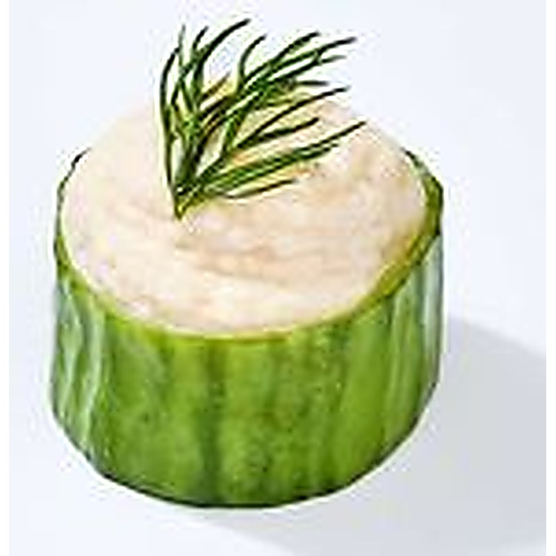 Tarama sur tranche de concombre et basilic