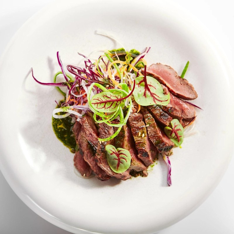 Tataki de bœuf fleuri